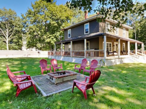 Breezy Beach Manor